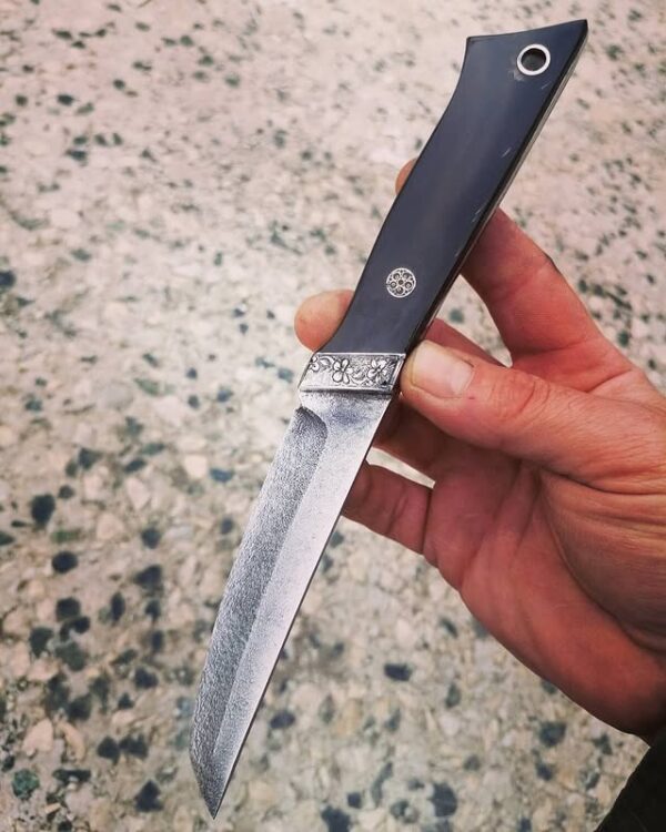 Gravürlü Gümüş Balçaklı Dövme Bıçak