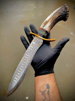 Keçi Boynuzu Saplı Damascus Av Bıçağı