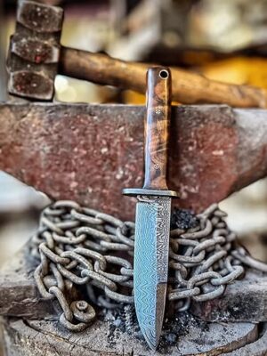 Ceviz Saplı Damascus Kamp Bıçağı