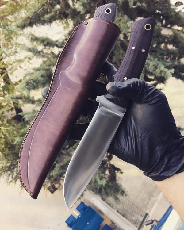 N690 Çok Amaçlı Bıçak (Siyah Mikarta Saplı)