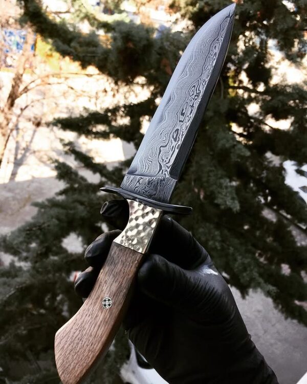 Damascus Desenli Ceviz Saplı Av Bıçağı
