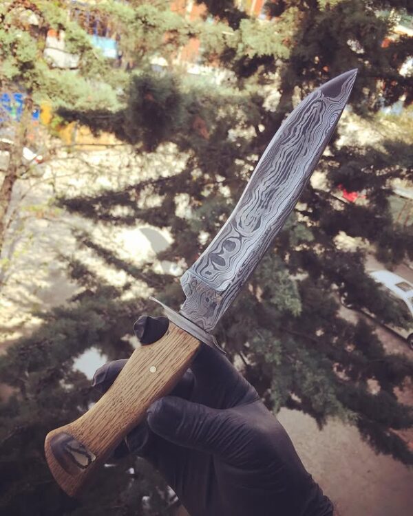 Damascus Desenli Ceviz Saplı Av Bıçağı