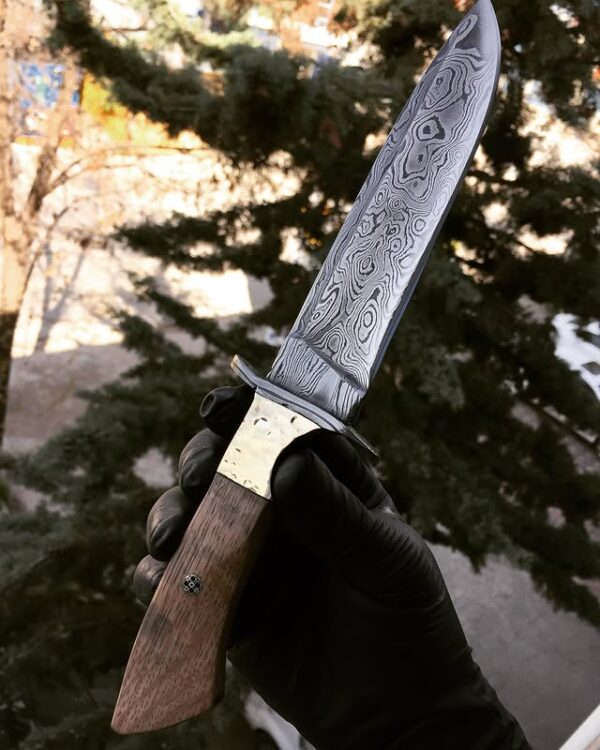 Damascus Desenli Ceviz Saplı Av Bıçağı